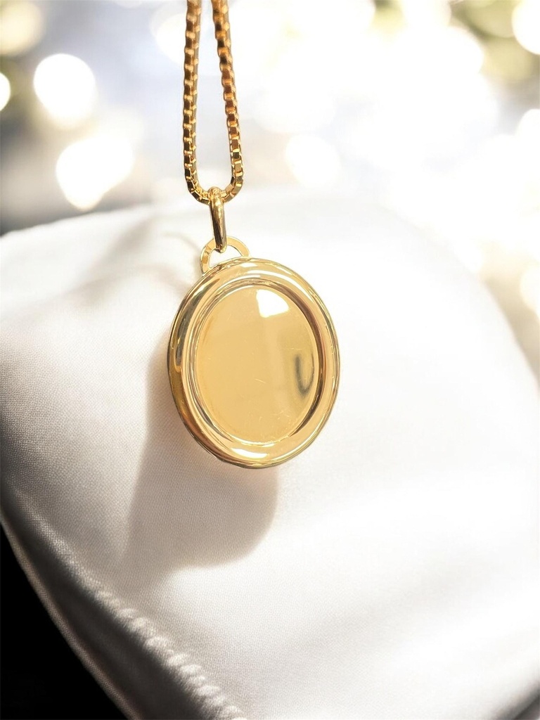 Colgante CHAPA de Oro amarillo de 18 kilatesCOLGANTE Chapa de Oro amarillo de 18 kilates Ovalada