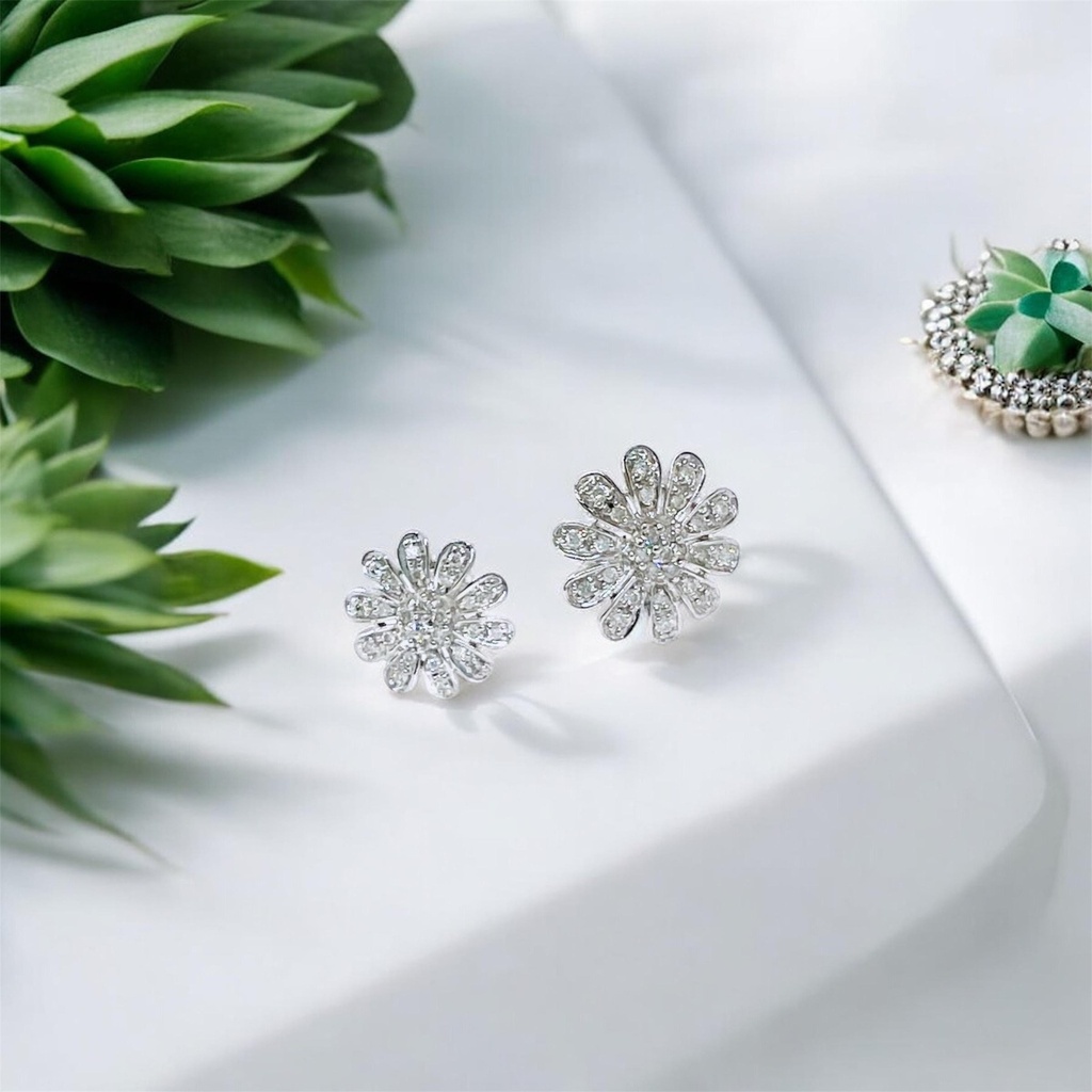 PENDIENTES de Flor con Brillantes y Oro de 18 kilates