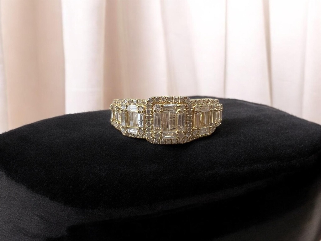 ANILLO ORO Amarillo de 18 Kilates con Brillantes