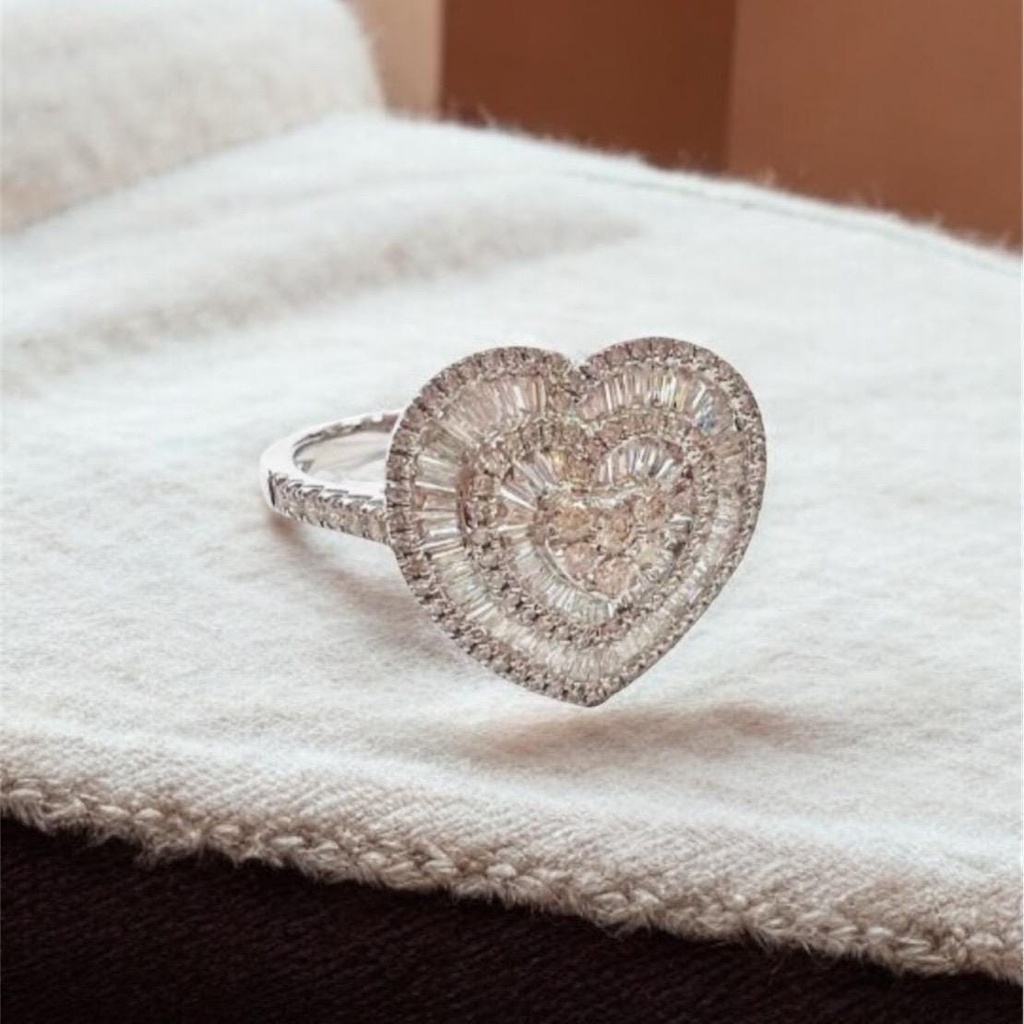 ANILLO DE DIAMANTE y Oro blanco 18 k en Forma de Corazón, Anillo de Oro Blanco 18 kilates con Diamantes, Anillos de Diamantes