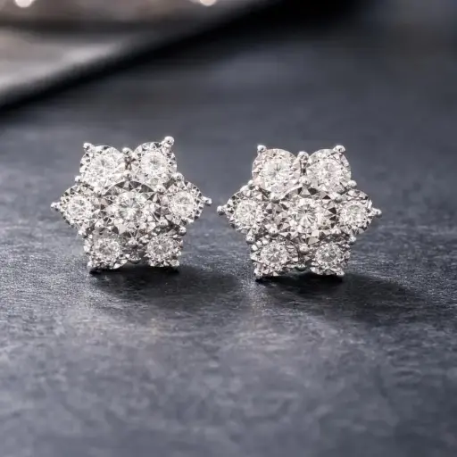 [P1066] Pendiente Rosetón de Brillantes 0. 384 ct, en Oro Blanco de 18 k