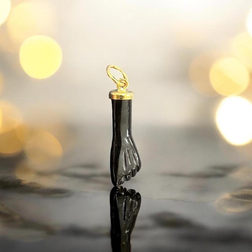 [Co 19] COLGANTE AMULETO Higa Puño Azabache y Oro 18 kilates