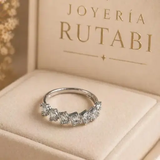 [P1084] ANILLO Combinación de Brillantes en Oro Blanco de 18 k