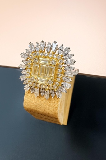 [P 1068] ANILLO de Brillantes en Oro Amarillo y Blanco de 18 kilates